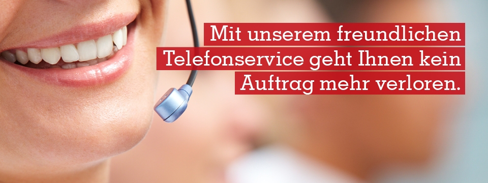 Eine freundliche Dame von Office-Work Telefon-Dienstleistung im Gespräch.